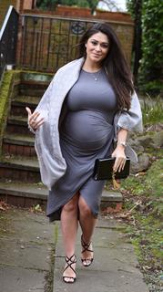 Casey Batchelor feet photo thumbnail