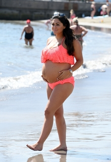 Casey Batchelor feet photo thumbnail