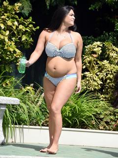 Casey Batchelor feet photo thumbnail