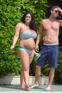 Casey Batchelor feet photo thumbnail