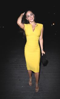 Casey Batchelor feet photo thumbnail