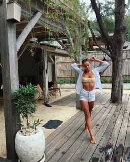 Casey Boonstra feet photo thumbnail