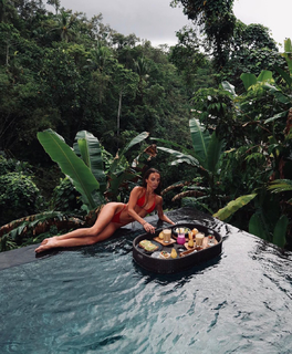 Casey Boonstra feet photo thumbnail