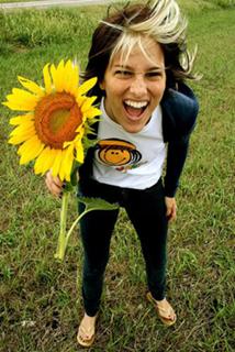 Cassadee Pope feet photo thumbnail