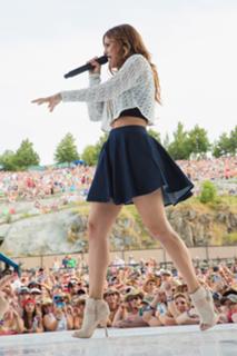 Cassadee Pope feet photo thumbnail