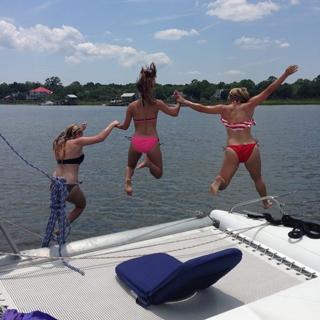 Cassadee Pope feet photo thumbnail