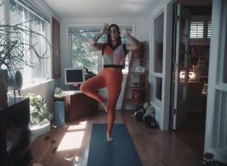 Cassadee Pope feet photo thumbnail