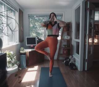 Cassadee Pope feet photo thumbnail