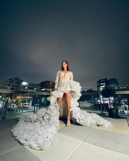 Cassadee Pope feet photo thumbnail