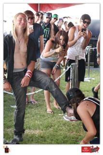 Cassadee Pope feet photo thumbnail