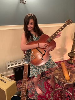 Cassady McClincy Zhang feet photo thumbnail