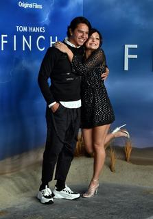 Cassady McClincy Zhang feet photo thumbnail