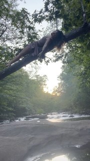 Cassady McClincy Zhang feet photo thumbnail