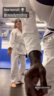 Cassady McClincy Zhang feet photo thumbnail