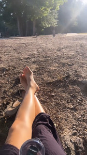 Cassady McClincy Zhang feet photo thumbnail