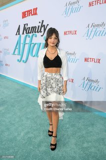 Cassady McClincy Zhang feet photo thumbnail