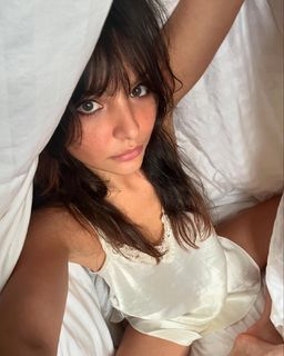 Cassady McClincy Zhang feet photo thumbnail