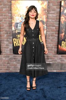 Cassady McClincy Zhang feet photo thumbnail