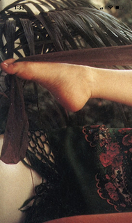 Cassandra Peterson feet photo thumbnail