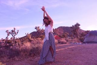 Cassi Thomson feet photo 7