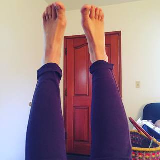Cassidy Freeman feet photo thumbnail
