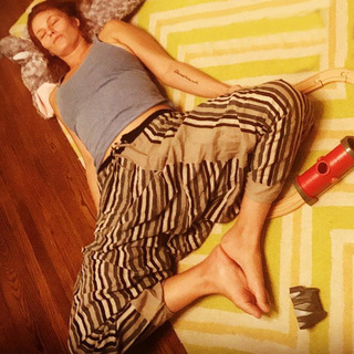 Cassidy Freeman feet photo thumbnail