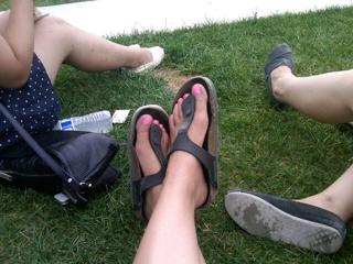Cassidy Freeman feet photo thumbnail