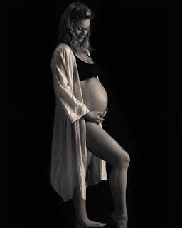 Cassidy Freeman feet photo thumbnail