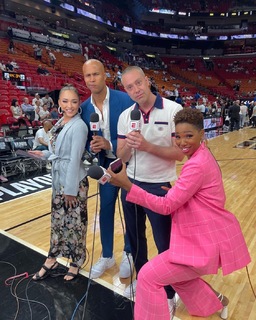 Cassidy Hubbarth feet photo 3