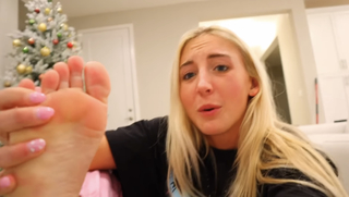 Cassidy Thompson feet photo 3