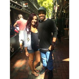 Cassie Arneill feet photo thumbnail