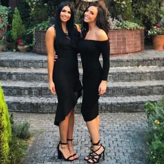 Cassie Arneill feet photo thumbnail