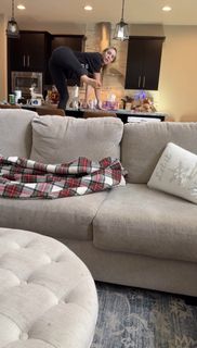 Cassie Arneill feet photo 5