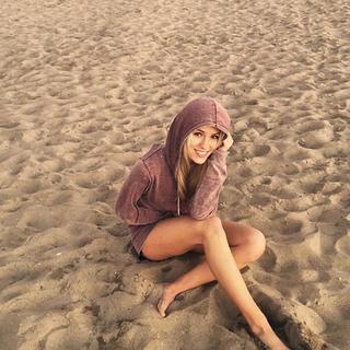 Cassie Randolph feet photo 2