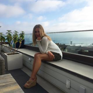 Cassie Randolph feet photo 7