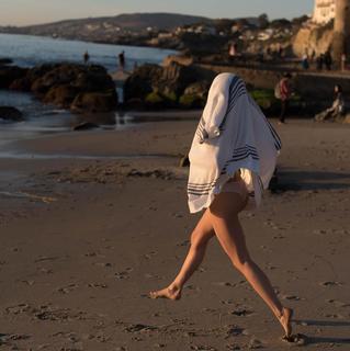 Cassie Randolph feet photo 4