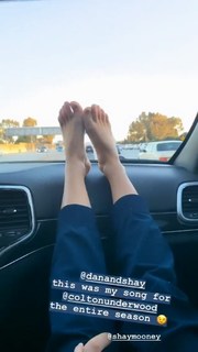 Cassie Randolph feet photo 20