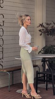 Cassie Randolph feet photo 7