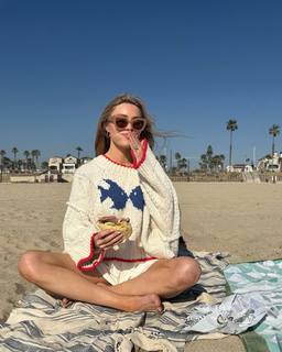 Cassie Randolph feet photo 13