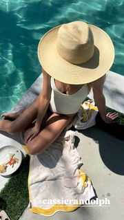 Cassie Randolph feet photo 12