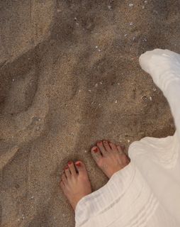 Cassie Randolph feet photo 18