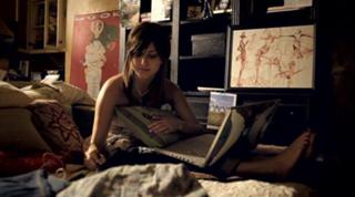 Cassie Scerbo feet photo thumbnail