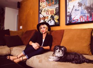 Cassie Scerbo feet photo thumbnail