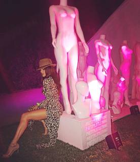Cassie Scerbo feet photo thumbnail