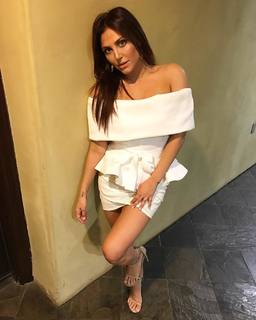 Cassie Scerbo feet photo thumbnail