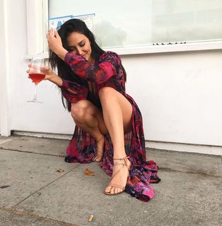 Cassie Scerbo feet photo thumbnail