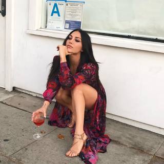 Cassie Scerbo feet photo thumbnail