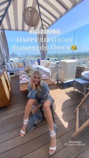 Cassie Scerbo feet photo thumbnail