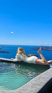 Cassie Scerbo feet photo thumbnail