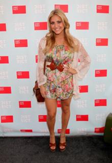 Cassie Scerbo feet photo thumbnail